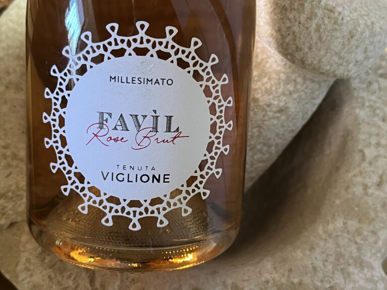 Tenuta Viglione – Favìl Spumante Rosato Brut – 93 Points ZWC 